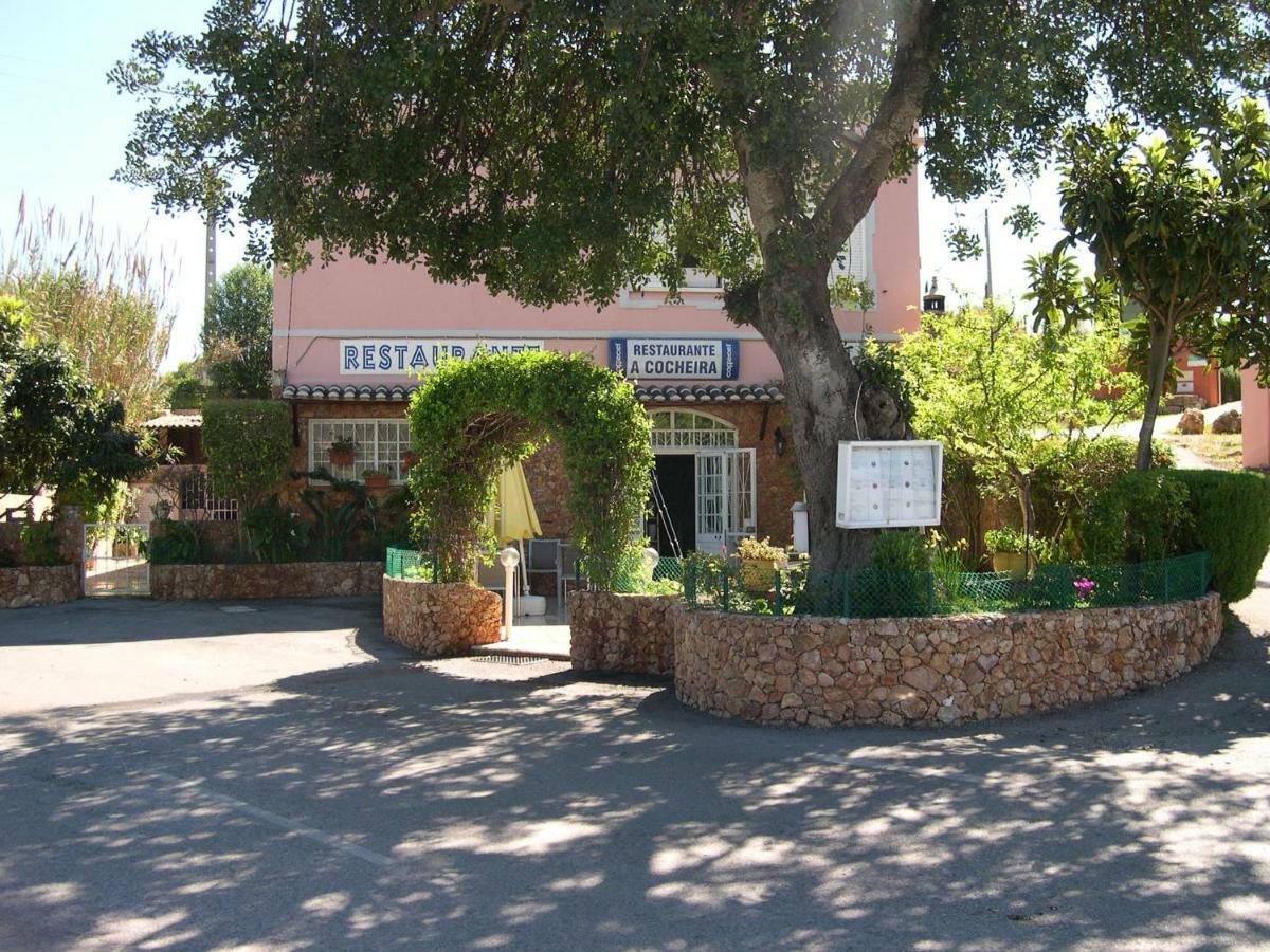 Villa Eber - Independent 1 & 2 Bedroom Apartments, Pool, Air Con, Fast Wi-Fi, Near Old Town Of Albufeira And Beaches Exterior foto