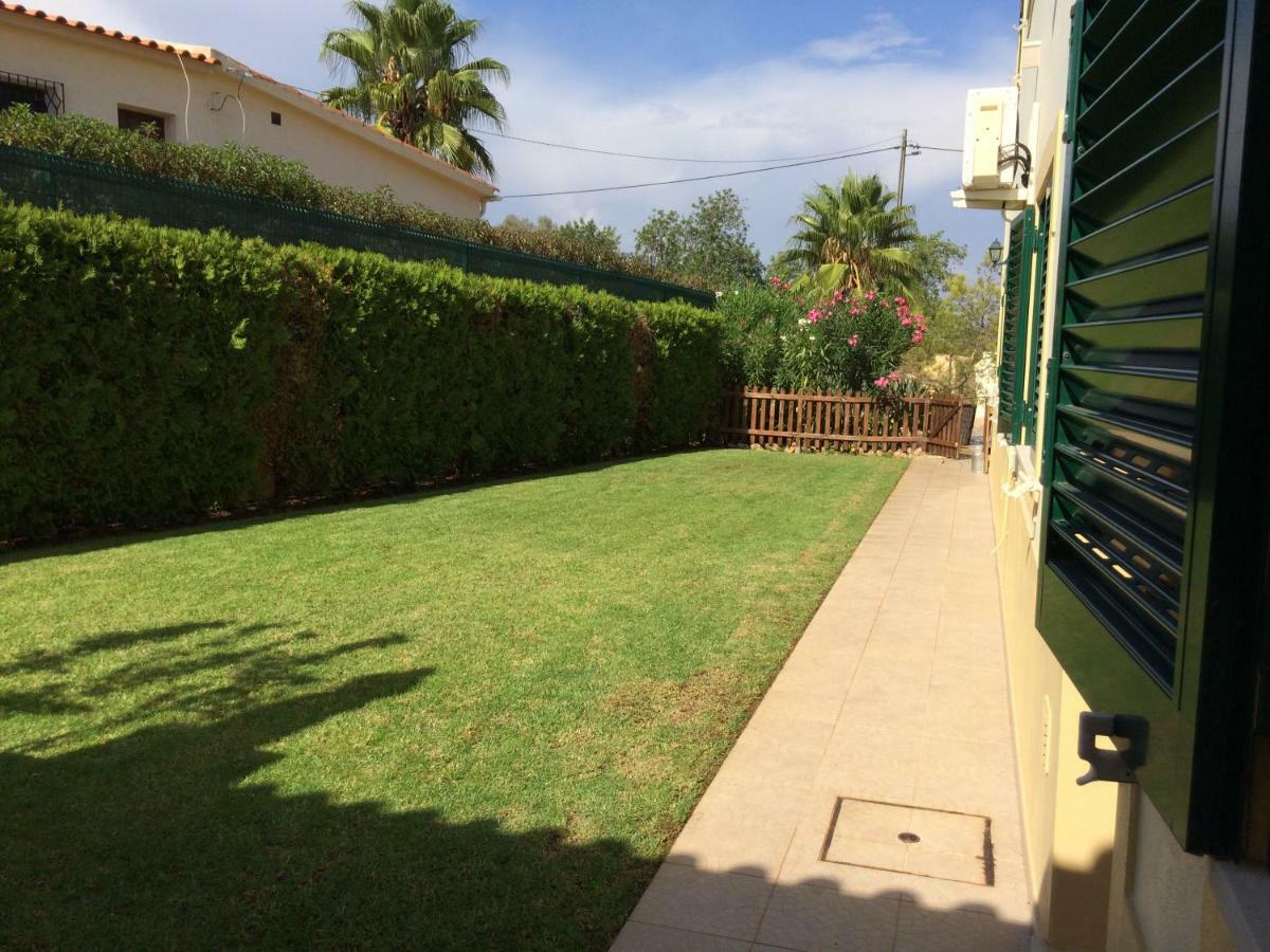 Villa Eber - Independent 1 & 2 Bedroom Apartments, Pool, Air Con, Fast Wi-Fi, Near Old Town Of Albufeira And Beaches Exterior foto